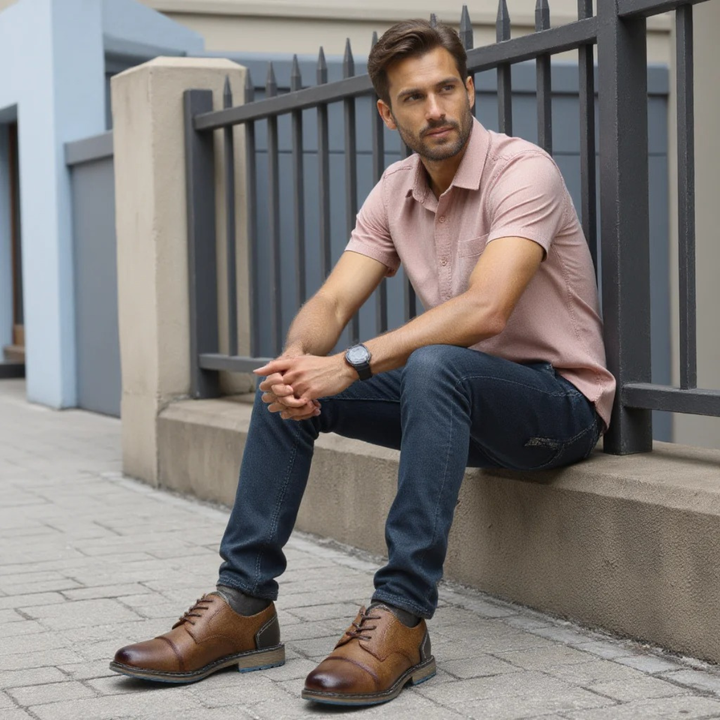The Monferrato Men’s Retro Lace Up Leather Oxford Shoes