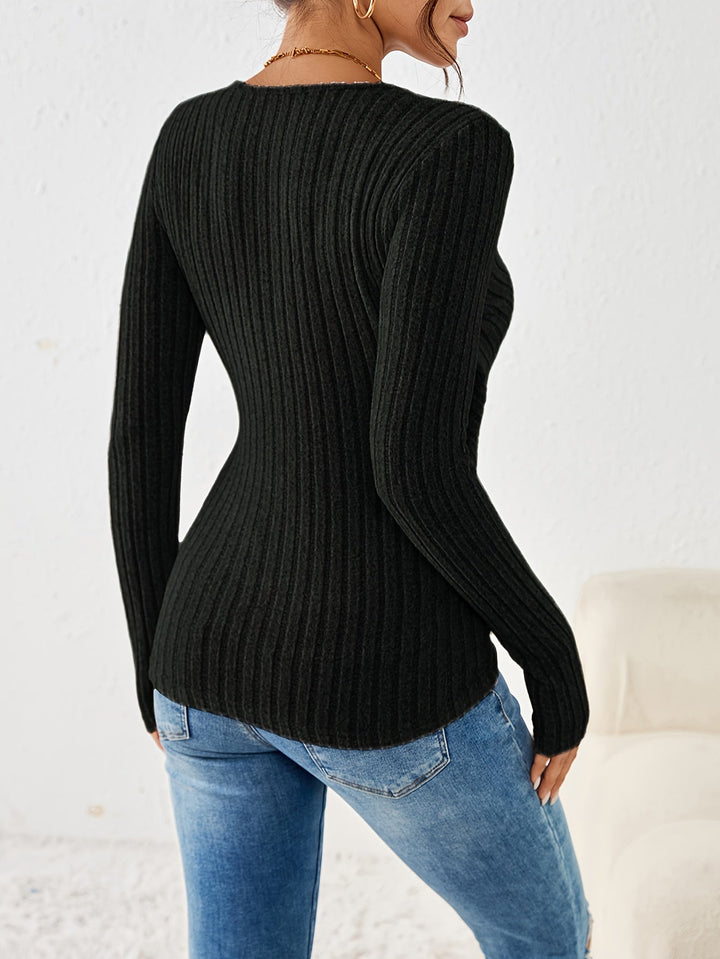 Darlene | Long Sleeve V-Neck Button Top