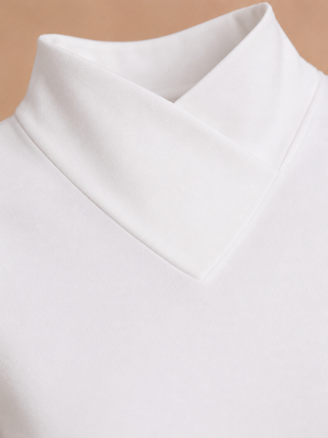 Avery | Chic Turtleneck T-shirt