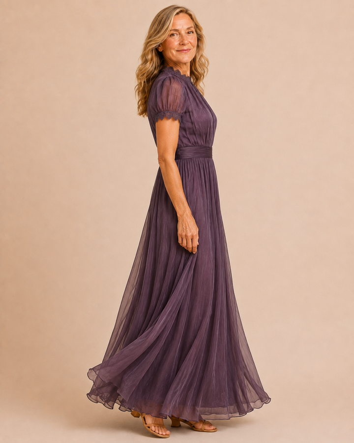 Marion | Lace Flow Maxi Dress
