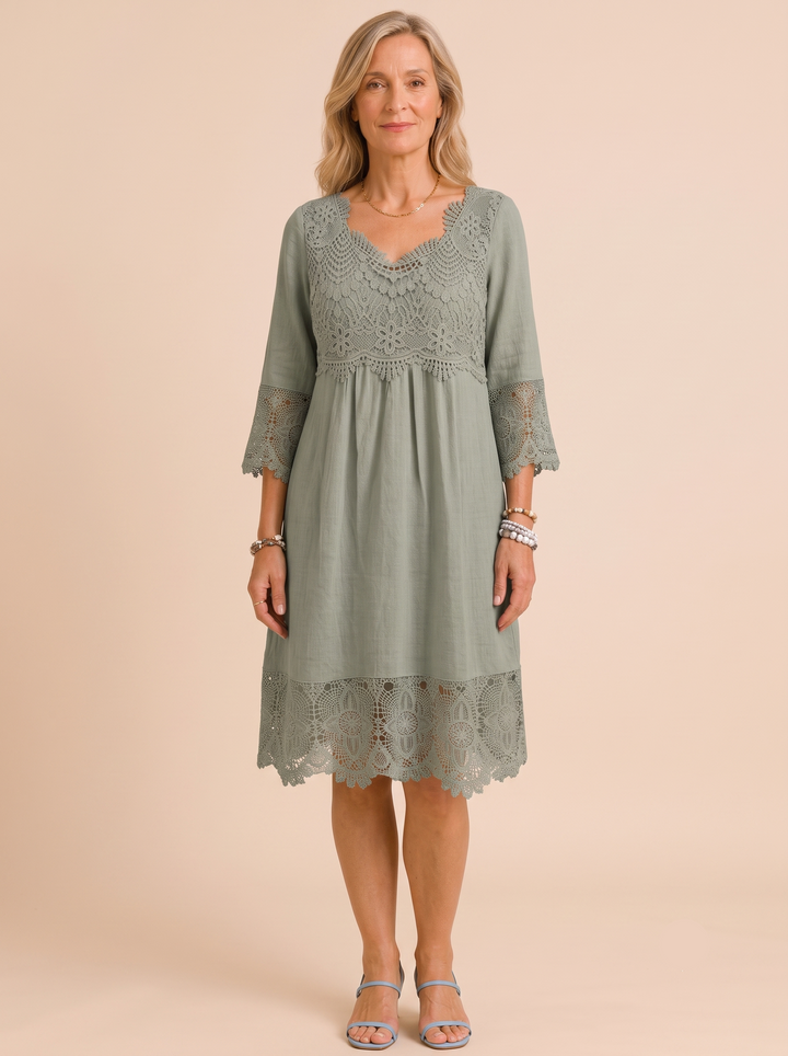 Courtney | Timeless Lace Cocktail Dress