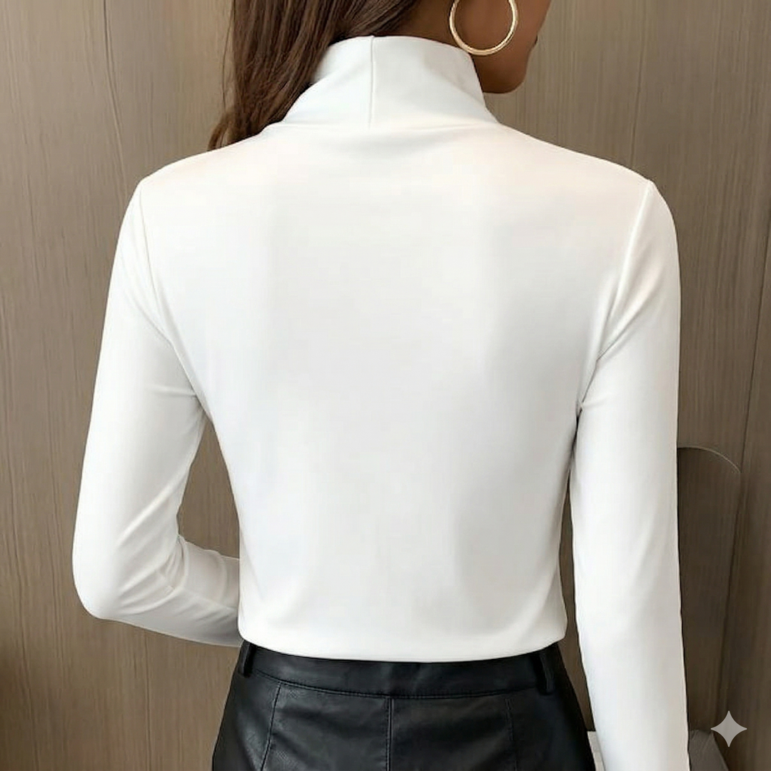 Avery | Chic Turtleneck T-shirt