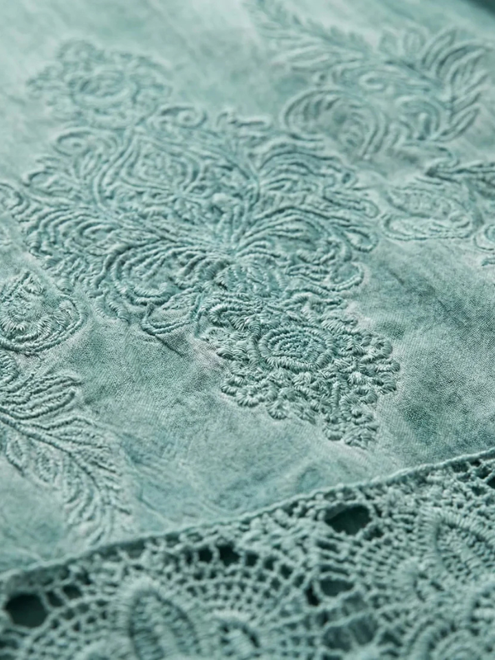 Courtney | Timeless Lace Cocktail Dress