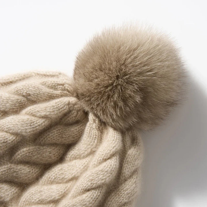 Elle Cable Cashmere Pom Beanie