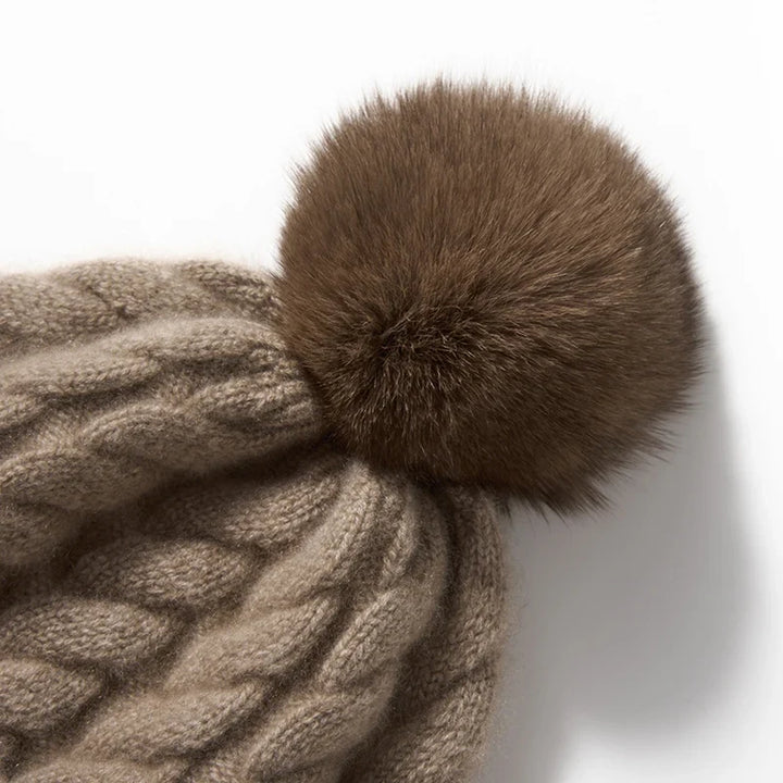 Elle Cable Cashmere Pom Beanie