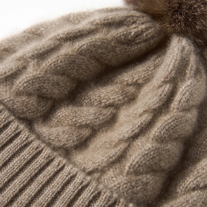 Elle Cable Cashmere Pom Beanie