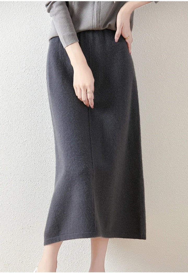 Executive Wool Skirt