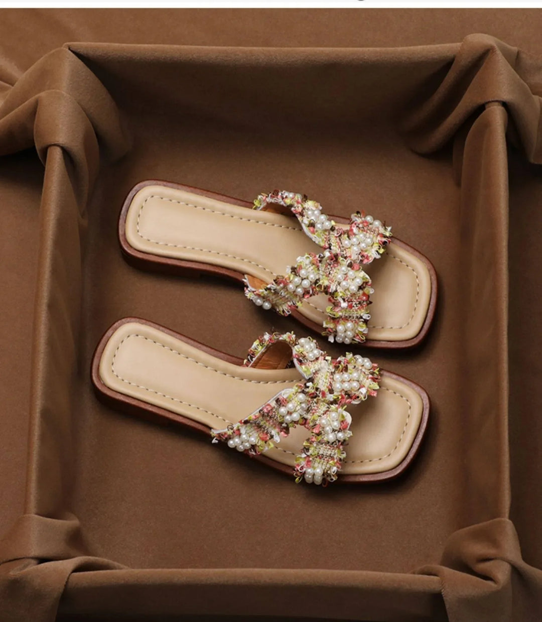 Cala Pearl & Floral Slides