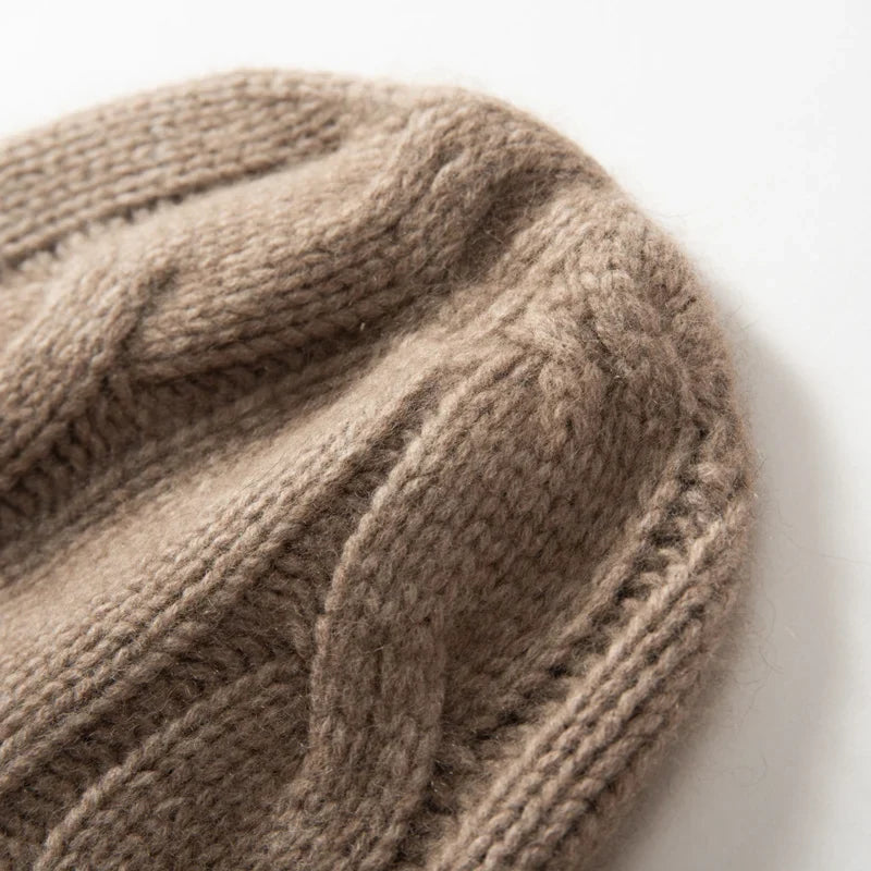 Wren Cable Cashmere Beanie