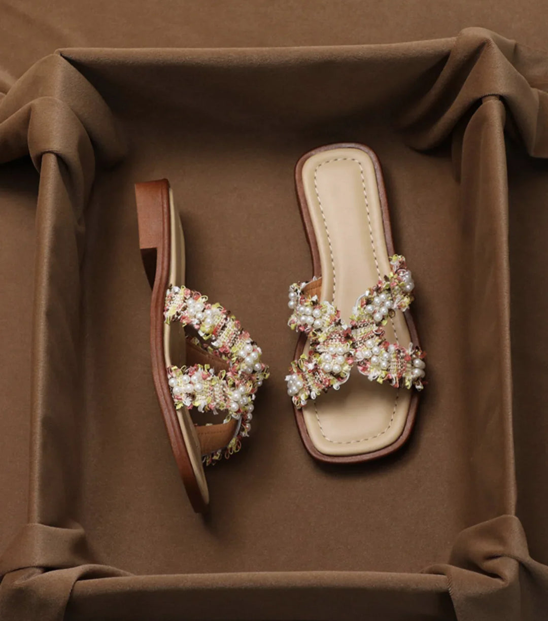 Cala Pearl & Floral Slides