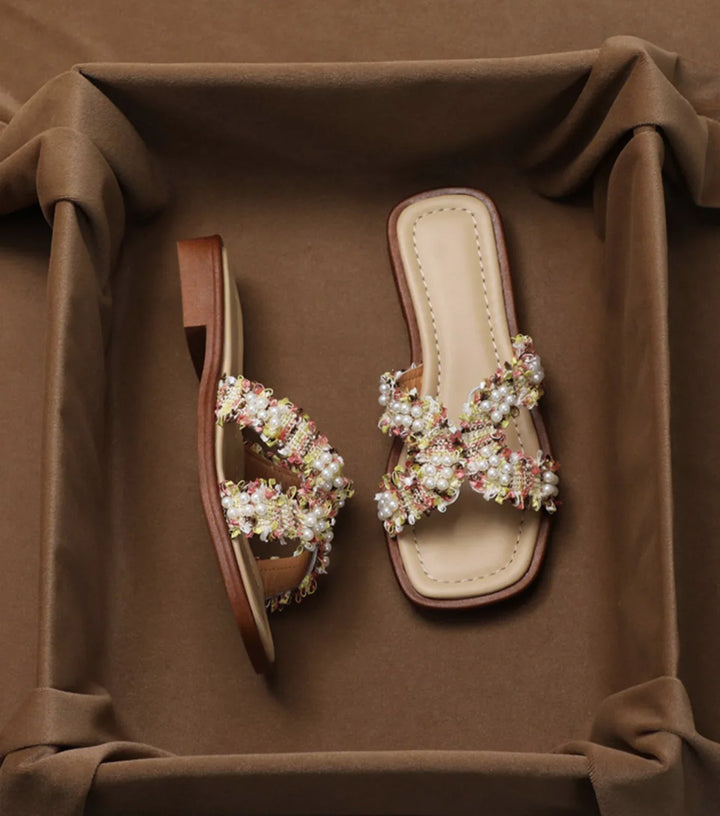 Cala Pearl & Floral Slides
