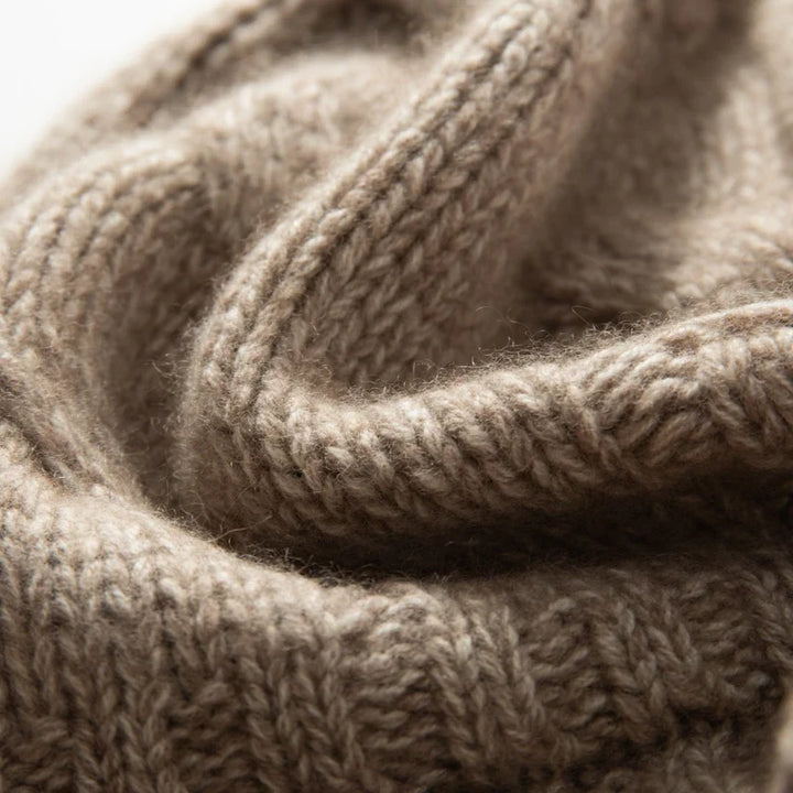 Wren Cable Cashmere Beanie