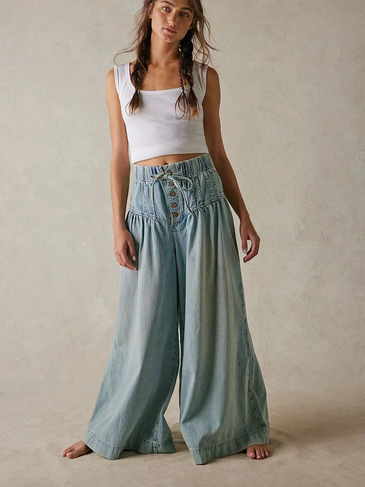 Aria Women's Pull-On Chambray Jeans