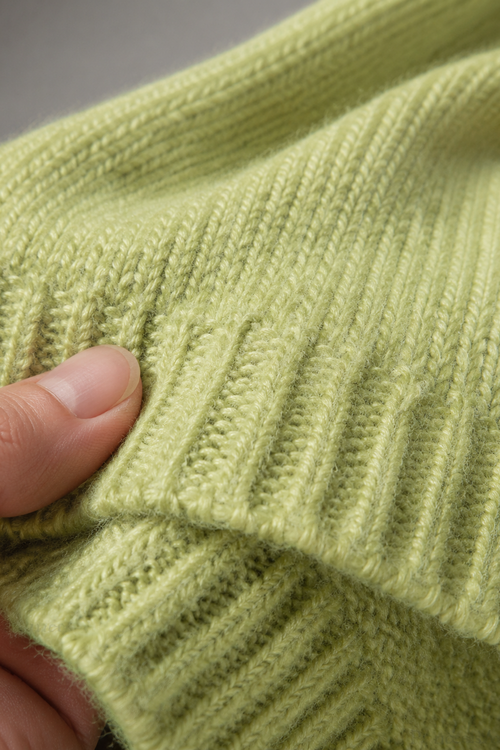 Brenda light green cardigan knit texture close-up