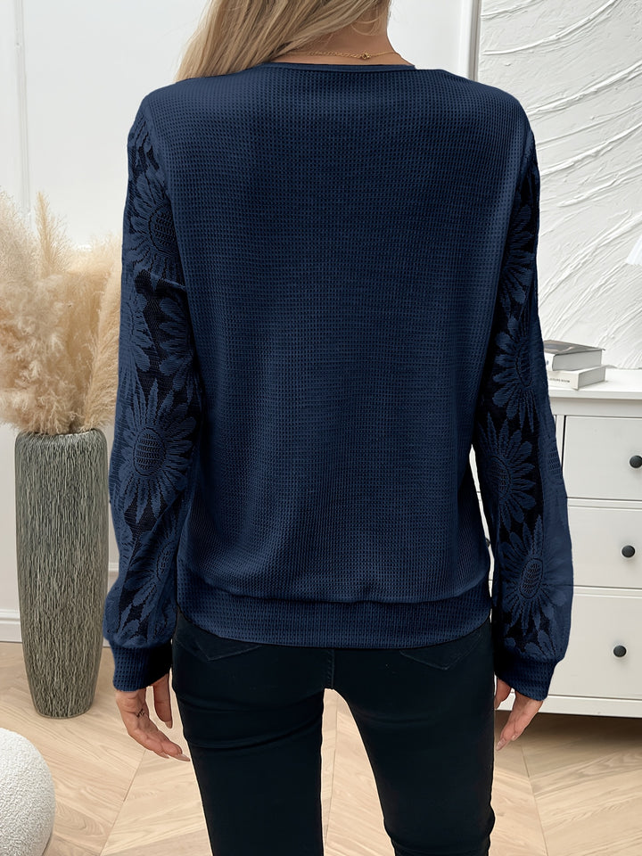 Effen Lantaarn Mouw Kant Geborduurde V-Hals T-Shirt Top