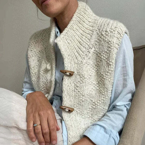 Vera | Knitted Vest with Stand-Up Collar