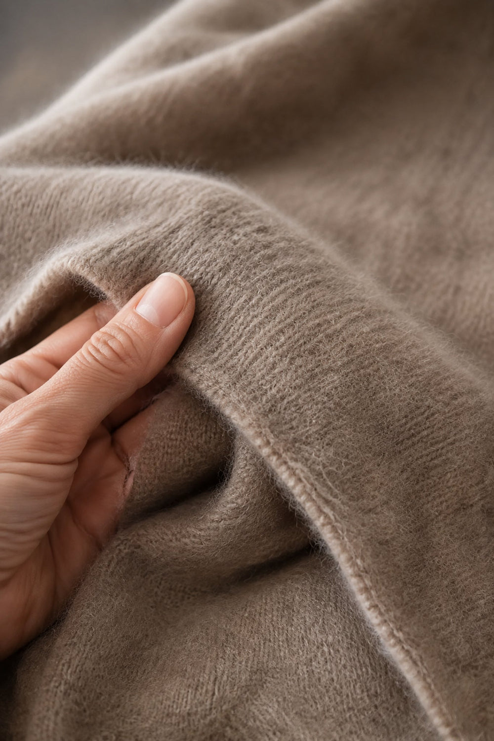 Daisy™ - Cashmere Sweater fabric texture close-up