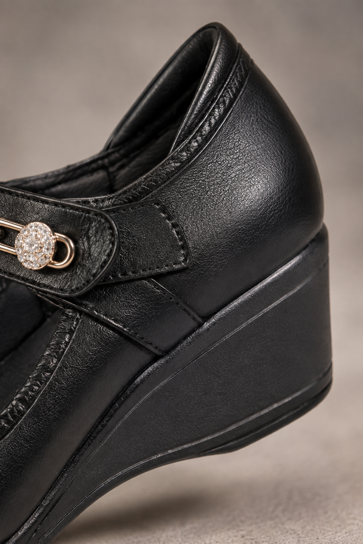 Zaira comfortable elegant heels - heel and sole detail